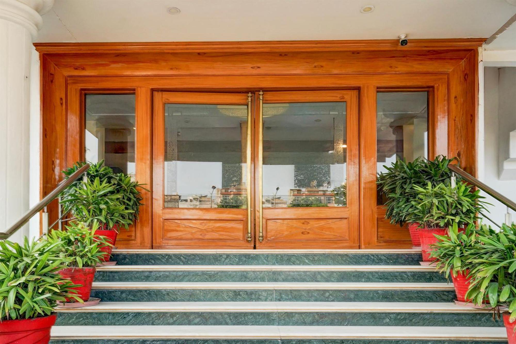 Super Townhouse Subhash Nagar Formerly Royal Palazzo Divisione di Divisione di Jaipur Esterno foto